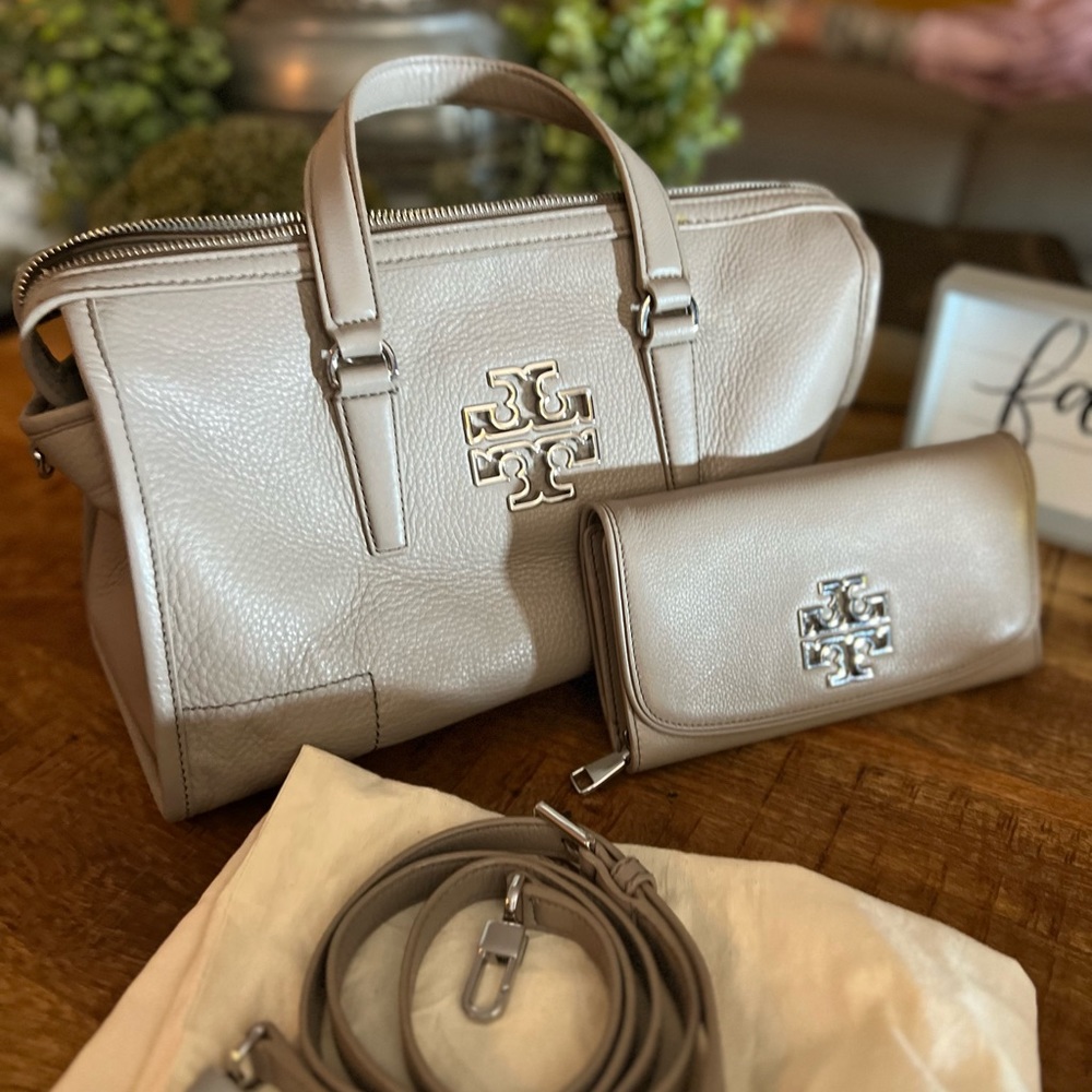 Tory Burch Set